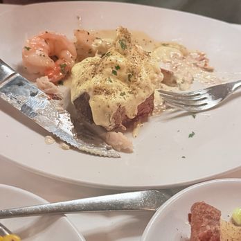 Kennedy's Steakhouse - Filet with bernaise sauce, crap and shrimp. - Steakhouses Near Me - Eugene, Oregon Kennedy's Steakhouse - Filet with bernaise sauce, crap and shrimp. - Steakhouses Near Me - Eugene, Oregon
