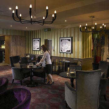 Hallmark Hotel Manchester - Hallmark Hotel Manchester Lounge Area - Hotels Near Me - Wilmslow, ABE Hallmark Hotel Manchester - Hallmark Hotel Manchester Lounge Area - Hotels Near Me - Wilmslow, ABE