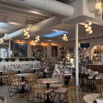 Pour and Decor - Coffee & Tea Near Me - St. Petersburg, Florida