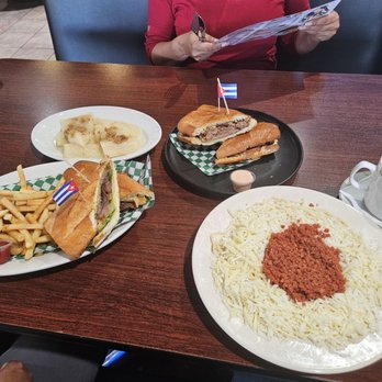 Habanos Cafe - Cuban sandwhich and chorizo spaghetti - Cuban Near Me - Las Vegas, Nevada