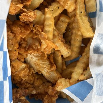 Tiki Hut Lakeside Grill - Chip corn tenders forgot to cook! Terrible!!! - Tiki Bars Near Me - Seneca, South Carolina Tiki Hut Lakeside Grill - Chip corn tenders forgot to cook! Terrible!!! - Tiki Bars Near Me - Seneca, South Carolina
