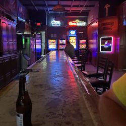 Woodstock Lounge