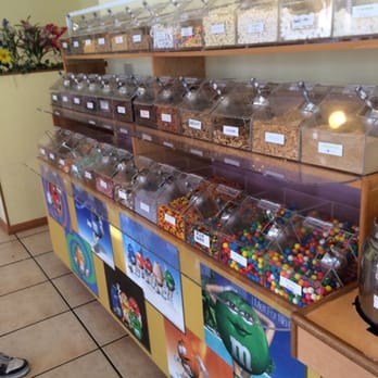 HeavenLy's Yogurt - Toppings galore - Ice Cream & Frozen Yogurt Near Me - Sacramento, California