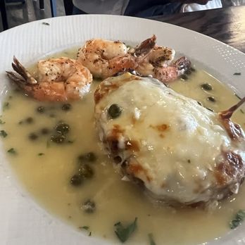 Carnivore - Surf n turf - Steakhouses Near Me - St. Louis, Missouri