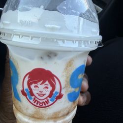 Wendy's - Apple pie crumble frosty