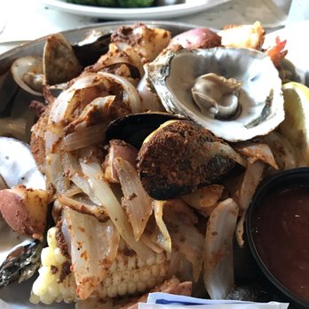 Mama's on the Half Shell - Fresh and Spicy.  More napkins please! - Bars Near Me - Baltimore, Maryland