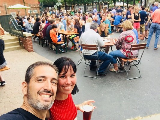 Bill's Beer Garden by null