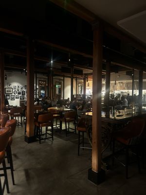 Trani's Dockside Station by null