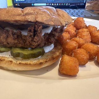 Elephants Lake Oswego - Fried Chicken Sandwich with sweet potato tots - Cafes Near Me - Lake Oswego, Oregon Elephants Lake Oswego - Fried Chicken Sandwich with sweet potato tots - Cafes Near Me - Lake Oswego, Oregon