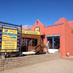 La Cucaracha De Tubac - Everything imaginable, including a steel stagecoach!