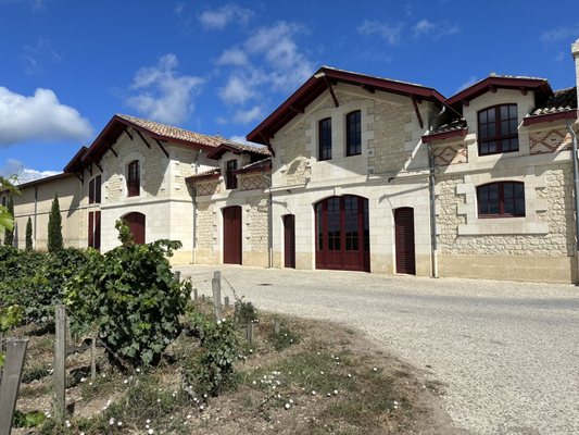 Château Pontet-Canet by null