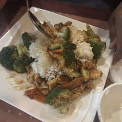 China Cook - D3. Chicken with Broccoli Combo white rice