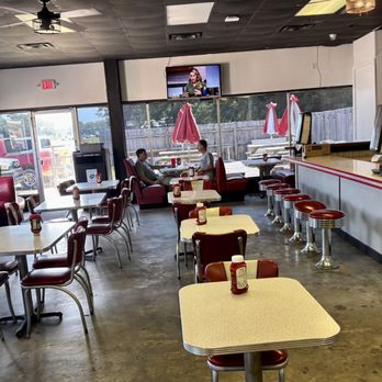 Lee's Hamburgers - Lee's Hamburgers in Covington. - Seafood Near Me - Covington, Louisiana