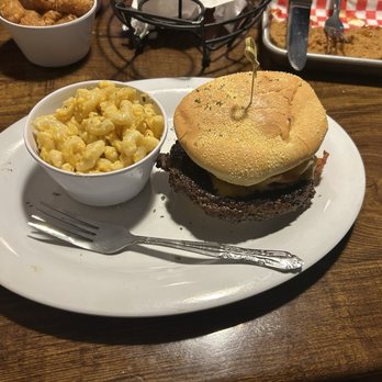 The Lazy Frog - My food. The All-American Burger just with cheese, bacon, meat, and buns. With a side of Mac n Cheese. - Steakhouses Near Me - Gray, Georgia