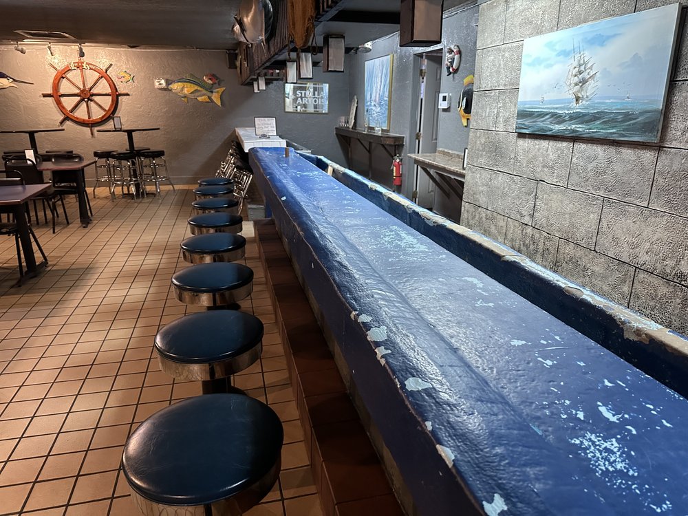 Lee and Ricks Oyster Bar