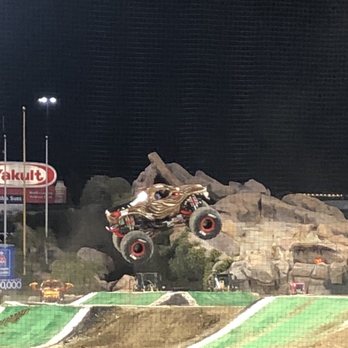 Diamond Club - Stadiums & Arenas Near Me - Anaheim, California