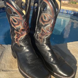 D & B Boot and Shoe Shop