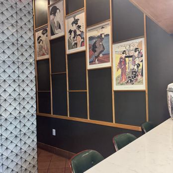 Gin Ramen & Asian Tapas - Bar hall - Ramen Near Me - Alexandria, Virginia