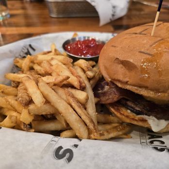 Jack's Bar & Grill - BBQ Burger - Cocktail Bars Near Me - Paso Robles, California Jack's Bar & Grill - BBQ Burger - Cocktail Bars Near Me - Paso Robles, California