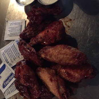 1909 - Wings - Bars Near Me - Temecula, California 1909 - Wings - Bars Near Me - Temecula, California