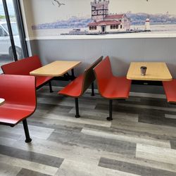 Bagel Lovers - Sitting area