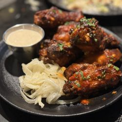Sally’s Apizza - Wings
