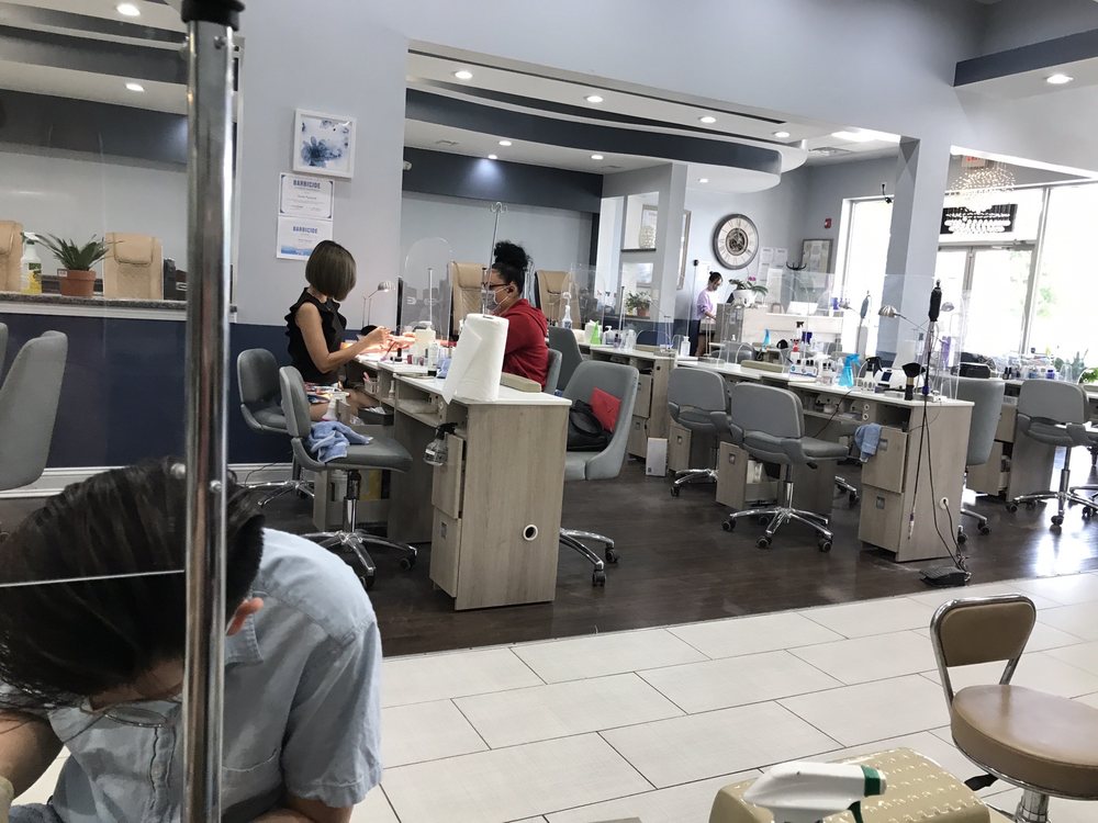 DELUXE NAILS & SPA LLL Updated September 2024 95 Woodstown Rd