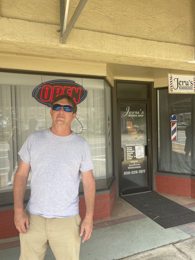 Jeru's Barbershop Logo