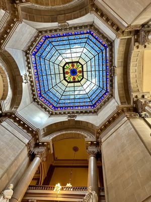Indiana Statehouse by null