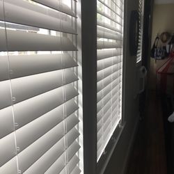 Bonnie's Maids - Dust free blinds!