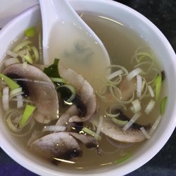 Hokkaido - C'est quoi cette arnaque de soupe miso avec 3 feuilles d'algues et sans tofu ?