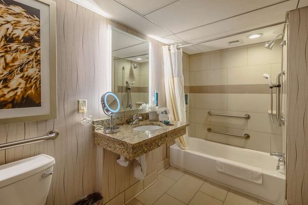 DoubleTree by Hilton Hotel Lawrence by null