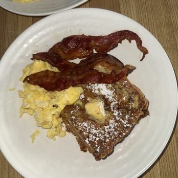 Seree Coffee Shop - French toast - Breakfast & Brunch Near Me - Los Angeles, California