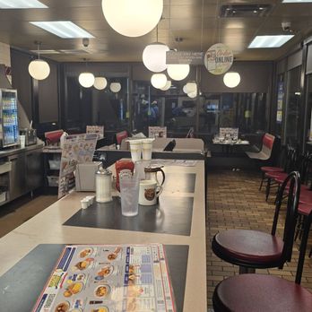 Waffle House - Inside - Diners Near Me - Elizabethtown, Kentucky Waffle House - Inside - Diners Near Me - Elizabethtown, Kentucky