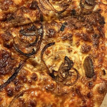 Famous Pizza House - Supposed to be meatball onion garlic pizza But it's chopmeat i think totally not edible - Italian Near Me - Norwalk, Connecticut Famous Pizza House - Supposed to be meatball onion garlic pizza But it's chopmeat i think totally not edible - Italian Near Me - Norwalk, Connecticut