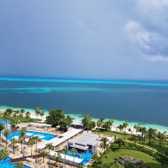 Riu Palace Peninsula - Storm is coming... - Hotels Near Me - Cancún, ROO