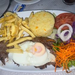 Restaurante O Portal - Steak and eggs