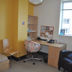 Kensington Midwives - One of our calm and bright clinic rooms