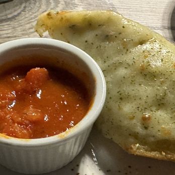 Mamma Mia - Garlic bread with cheese and marinara - Italian Near Me - Riverside, California Mamma Mia - Garlic bread with cheese and marinara - Italian Near Me - Riverside, California