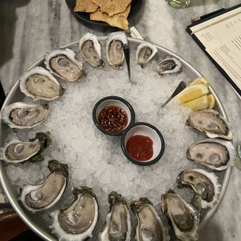 Henrietta Red - Oysters during Happy Hour - New American Near Me - Nashville, Tennessee
