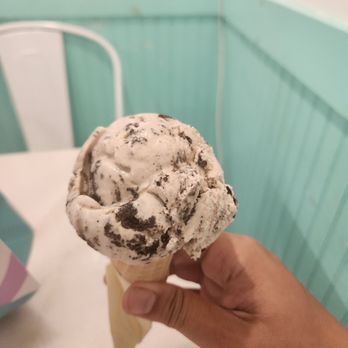 Davey's Ice Cream - Cookies and cream - Ice Cream & Frozen Yogurt Near Me - New York, New York Davey's Ice Cream - Cookies and cream - Ice Cream & Frozen Yogurt Near Me - New York, New York