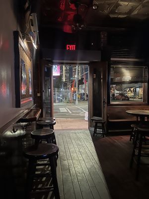 LIC Bar by null