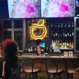 APPLEBEE’S GRILL + BAR - Updated January 2026 - 292 Photos & 177 ...