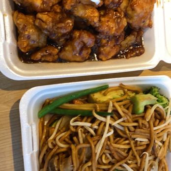 Steaming Seafood Restaurant - Spicy orange chicken and vegetable chow mien - Seafood Near Me - Marysville, California Steaming Seafood Restaurant - Spicy orange chicken and vegetable chow mien - Seafood Near Me - Marysville, California