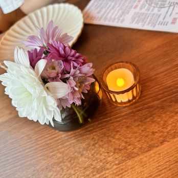 The Peppery Thai Restaurant - Cute center pieces thoughtful. - Thai Near Me - Braintree, Massachusetts