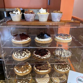 Peach Cobbler Factory - Desserts Near Me - Pembroke Pines, Florida