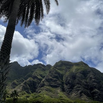 Kualoa Ranch - Beautiful - Tours Near Me - Kaneohe, Hawaii Kualoa Ranch - Beautiful - Tours Near Me - Kaneohe, Hawaii