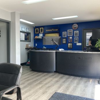 Beamer Tire & Auto Repair - Lobby - Auto Repair Near Me - High Point, North Carolina Beamer Tire & Auto Repair - Lobby - Auto Repair Near Me - High Point, North Carolina