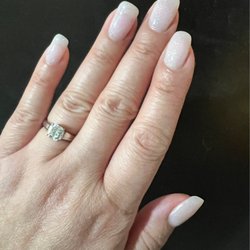Gel mani by Tracy...I'm in love (btw pic taken a week after)