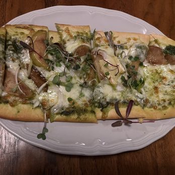 The Hideout Kitchen - Buttered apple flatbread - New American Near Me - Lafayette, California